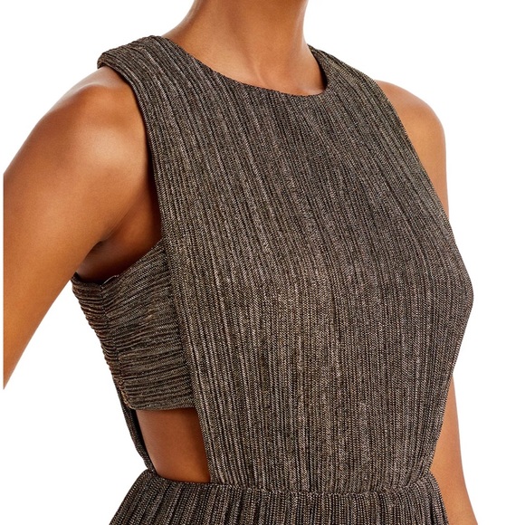 BCBG metallic pleaded dress - Picture 6 of 6